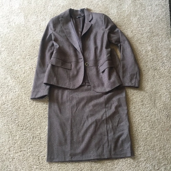 NWT size 2 brown tweet suit jacket NY&co - Picture 6 of 6